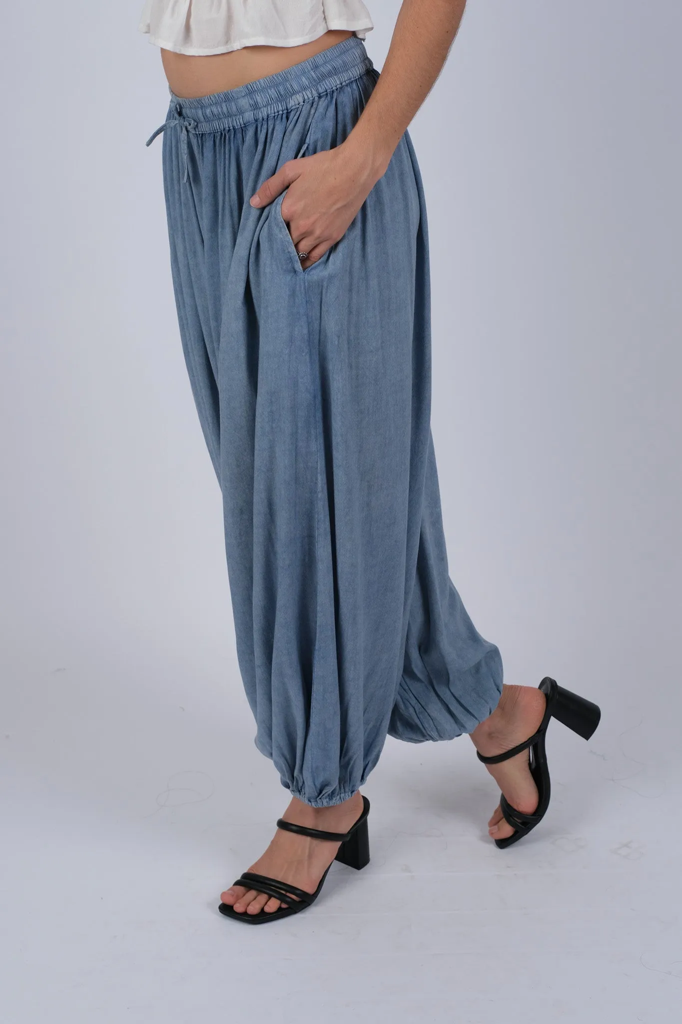 225307 Hipster Relaxed Fitting Yogi Pants