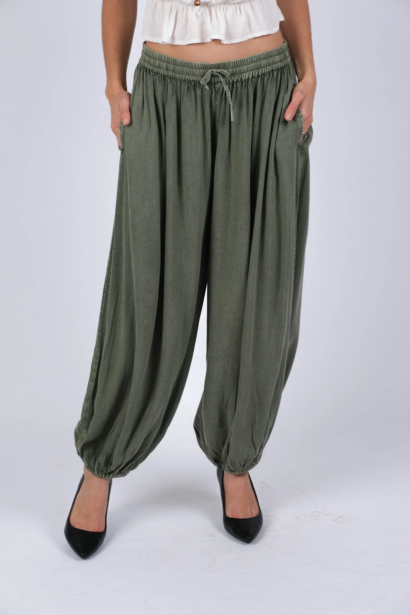 225307 Hipster Relaxed Fitting Yogi Pants