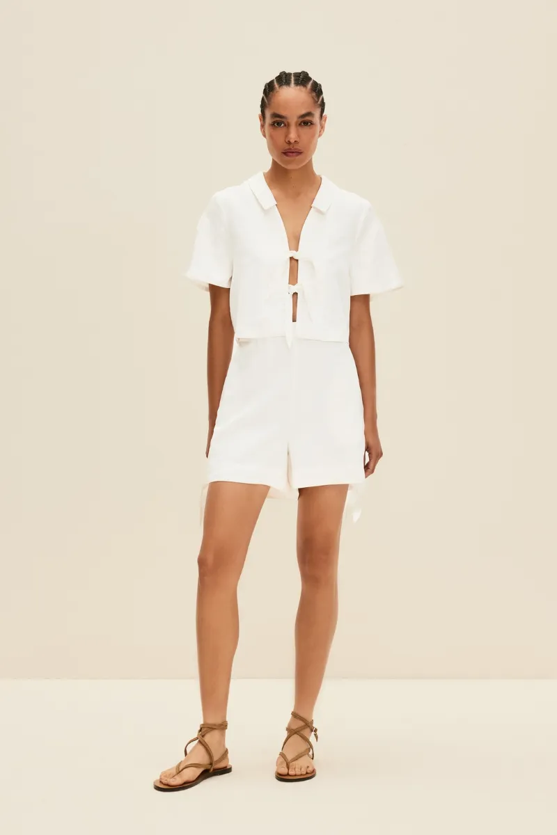CROP TOP WITH TIES IN PEARL WHITE