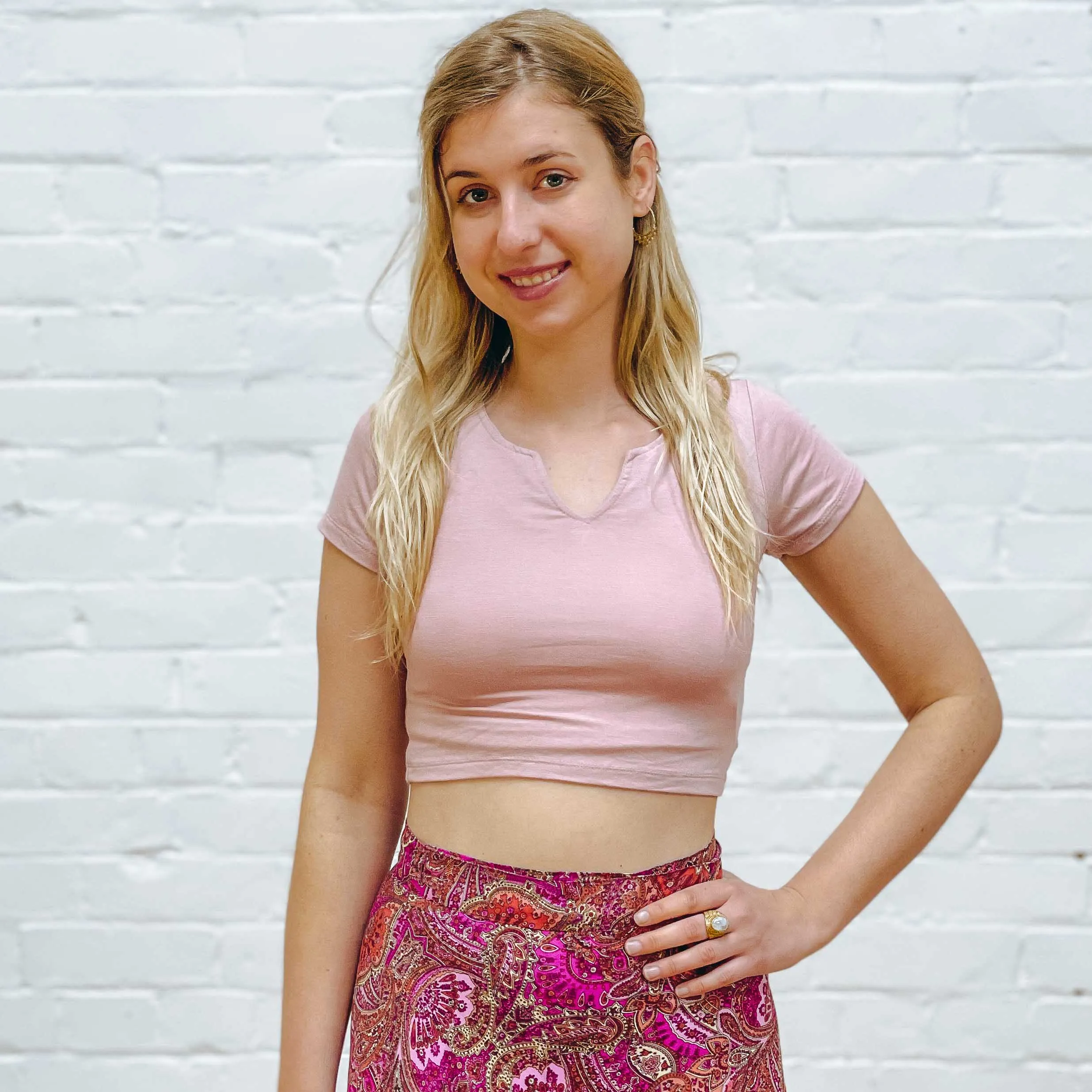 Rowara V Neck Crop Top